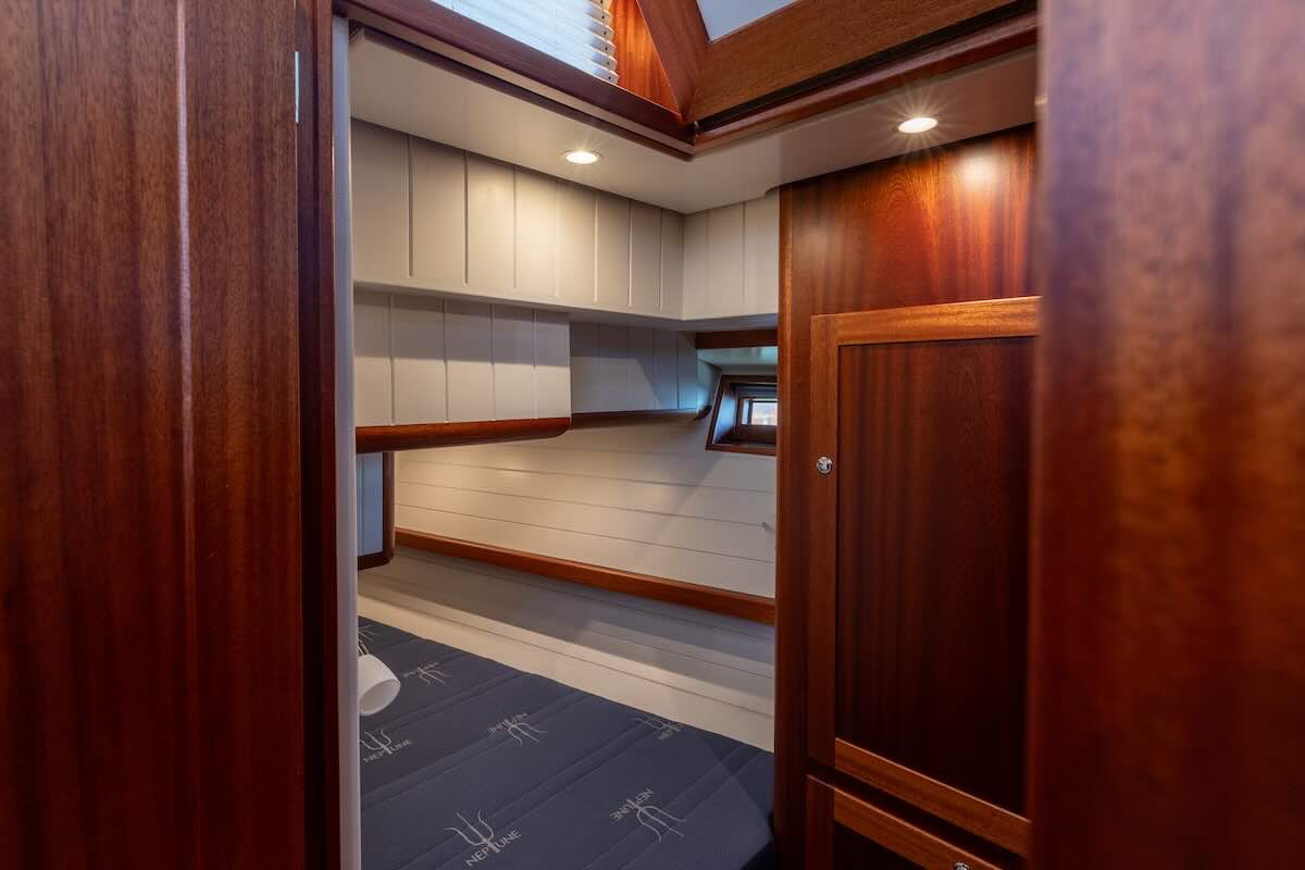 Pilot berth cabin 00001.jpg